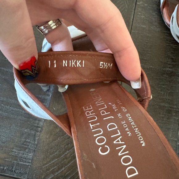 Donald J. Pliner Nikki Leather Square Toe Slides 5.5 M - Picture 3 of 7